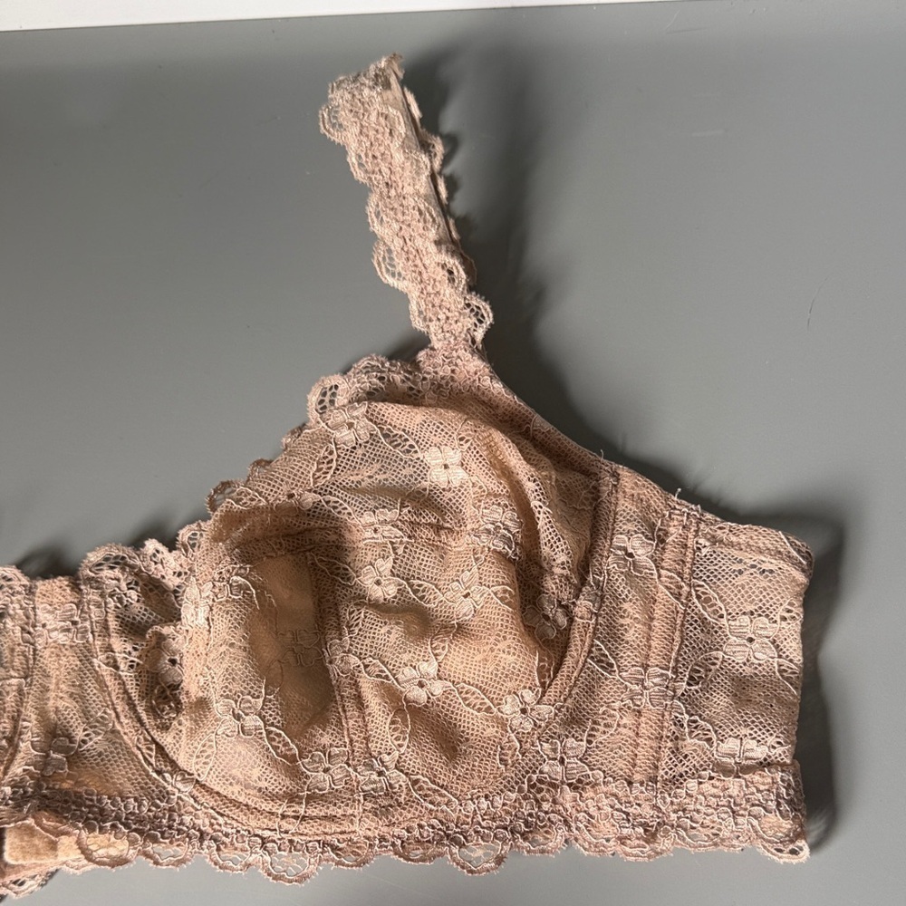 Intimissimi Lace Bra in Soft Beige floral underwire 38C - Picture 2 of 5